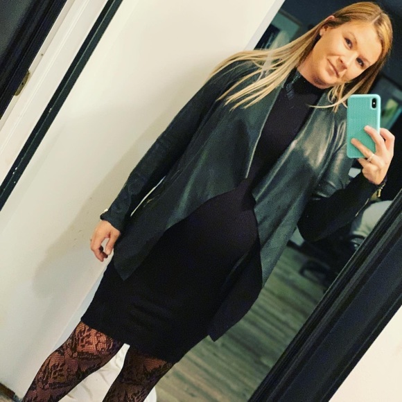 Meet your Posher, Valen - Picture 1 of 1